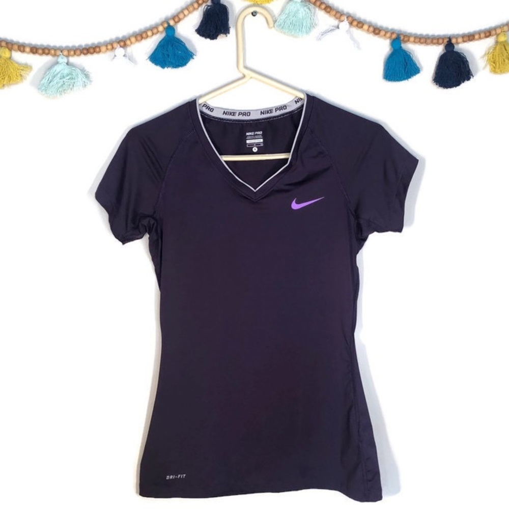 Nike Pro shorts sleeve workout top